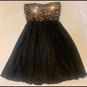 WORN ONCE — Strapless Party/Event Dress